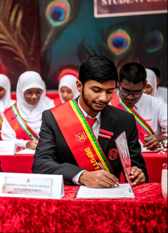 އަބާން : ދެ ރަށެއް ކަމަކު، މިސްރާބު އެއް ދިމާއަކަށް